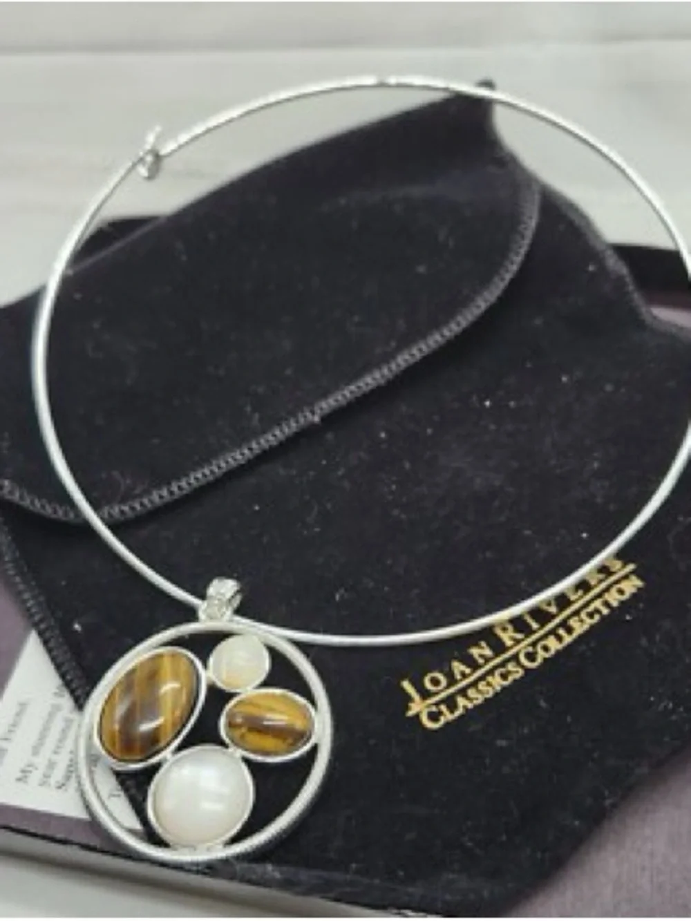 Signed Joan Rivers Gold Tone Tiger's Eye & White Cabochon Pendant Wire Necklace - Picture 8 of 8